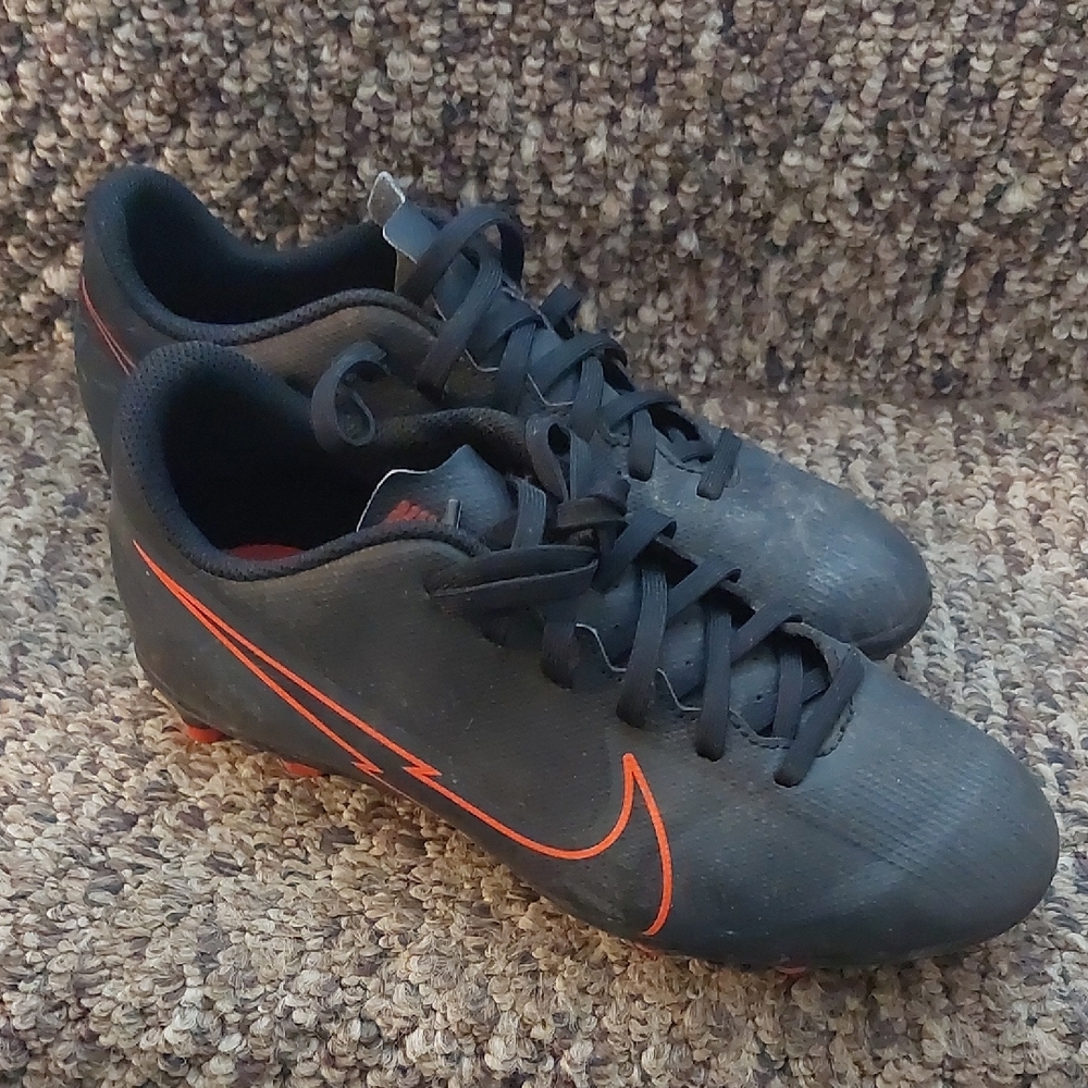 Nike Black and Red Athletic Shoes